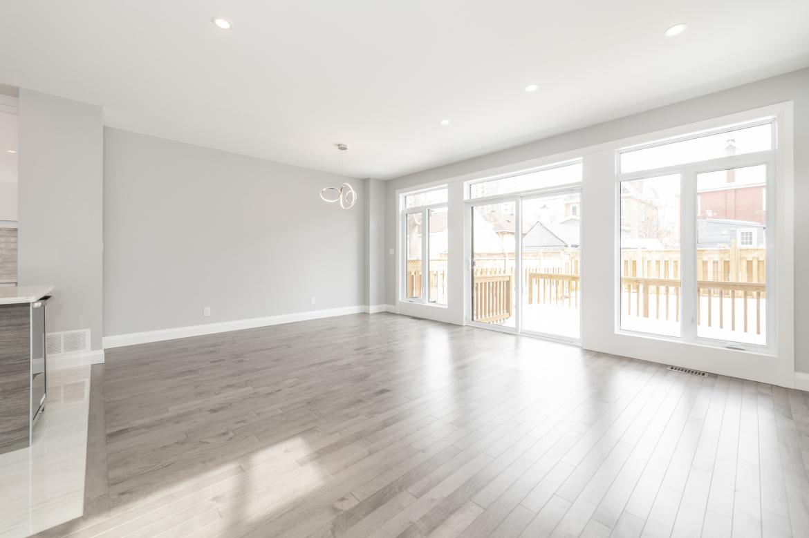 331 ATHLONE AVE 15