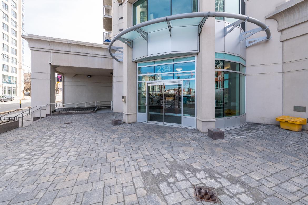 234 Rideau Street #510 2