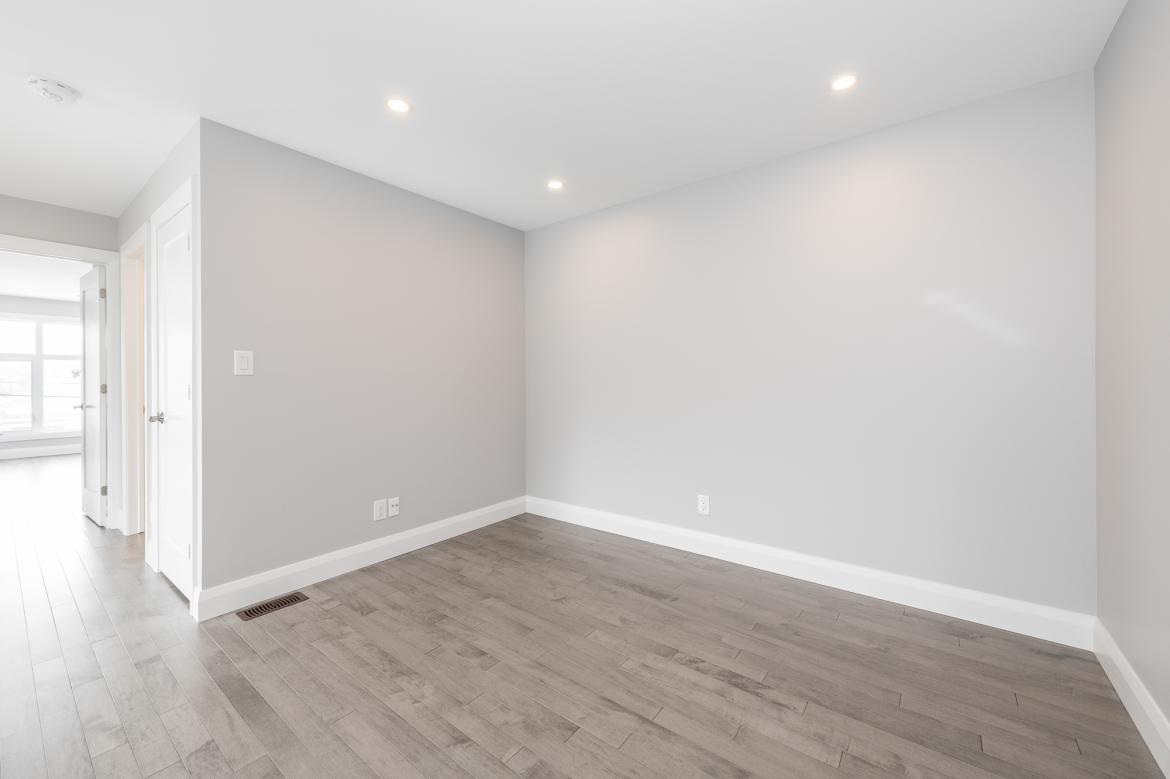 331 ATHLONE AVE 21