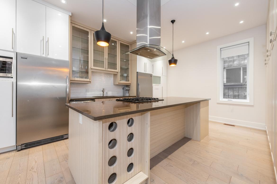246 Westhaven Cres 10