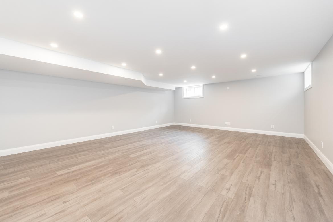 331 ATHLONE AVE 38