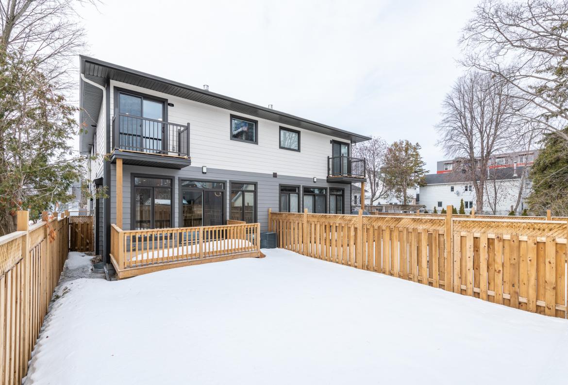331 ATHLONE AVE 46