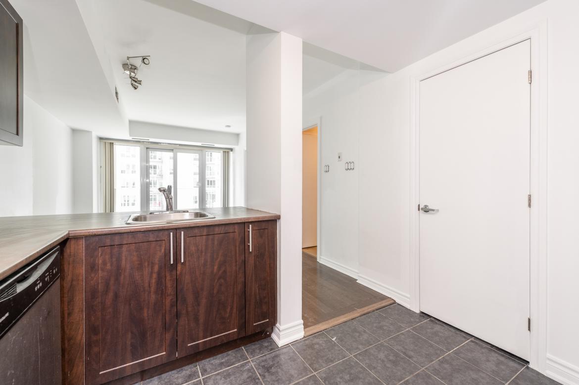 234 Rideau Street #510 6