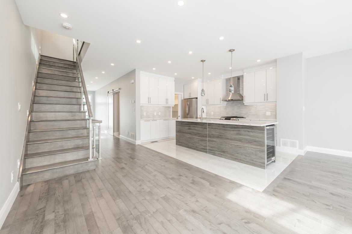 331 ATHLONE AVE 9