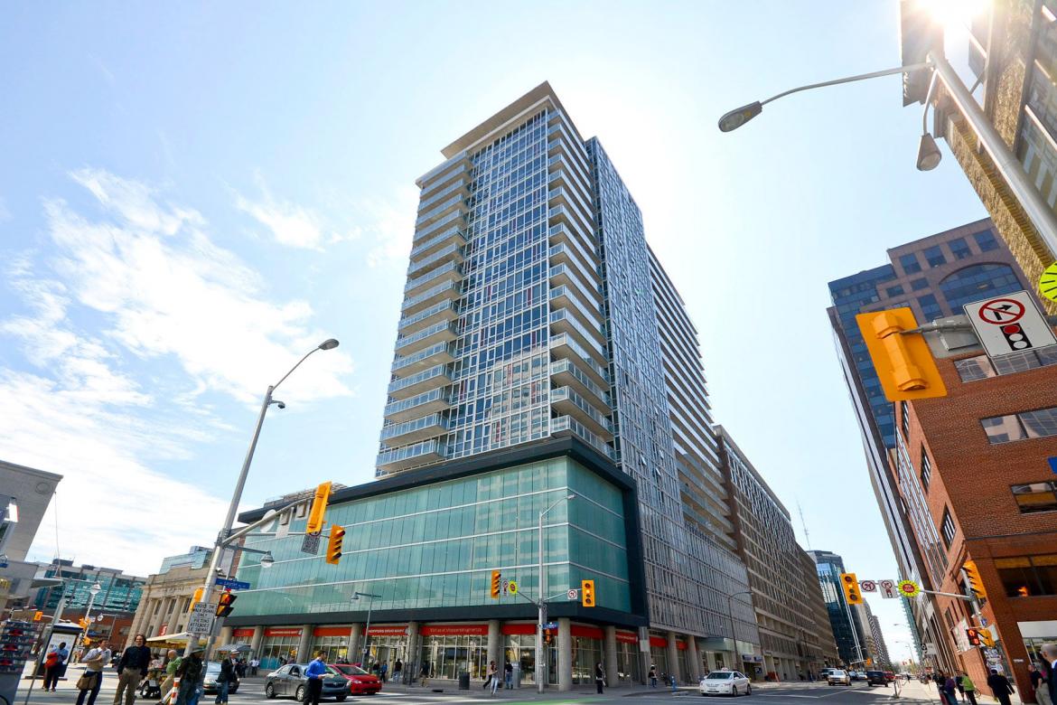 324 Laurier Ave #1709