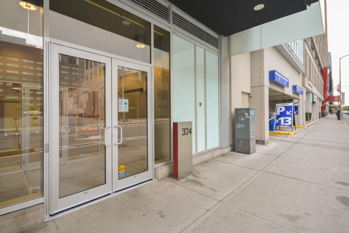 324 Laurier Ave #1709 32