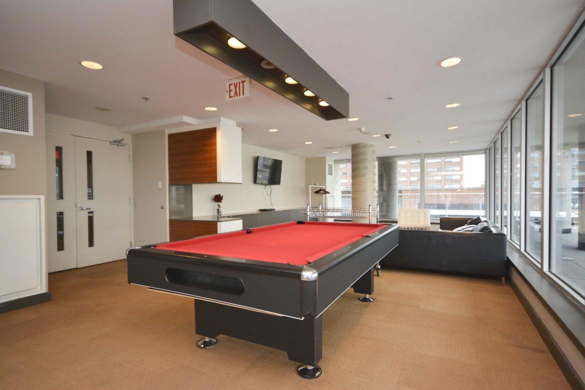 324 Laurier Ave #1709 40