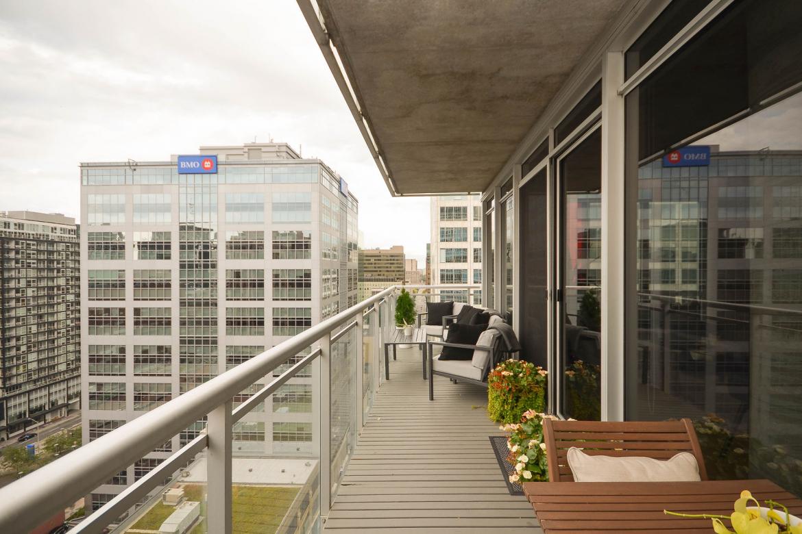 324 Laurier Ave #1709 8