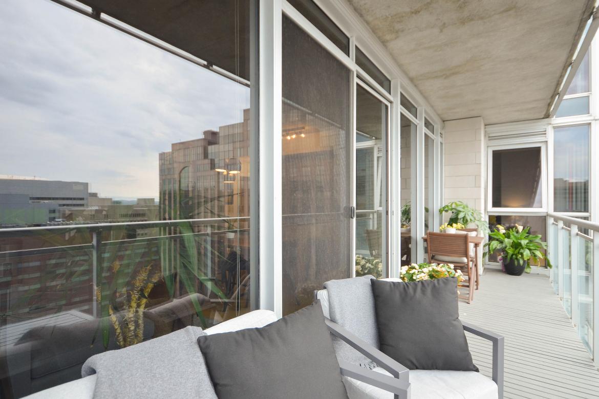 324 Laurier Ave #1709 5
