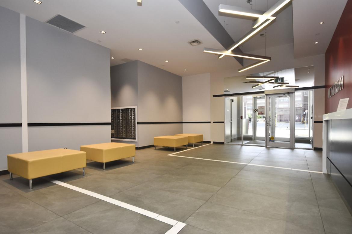 324 Laurier Ave #1709 37