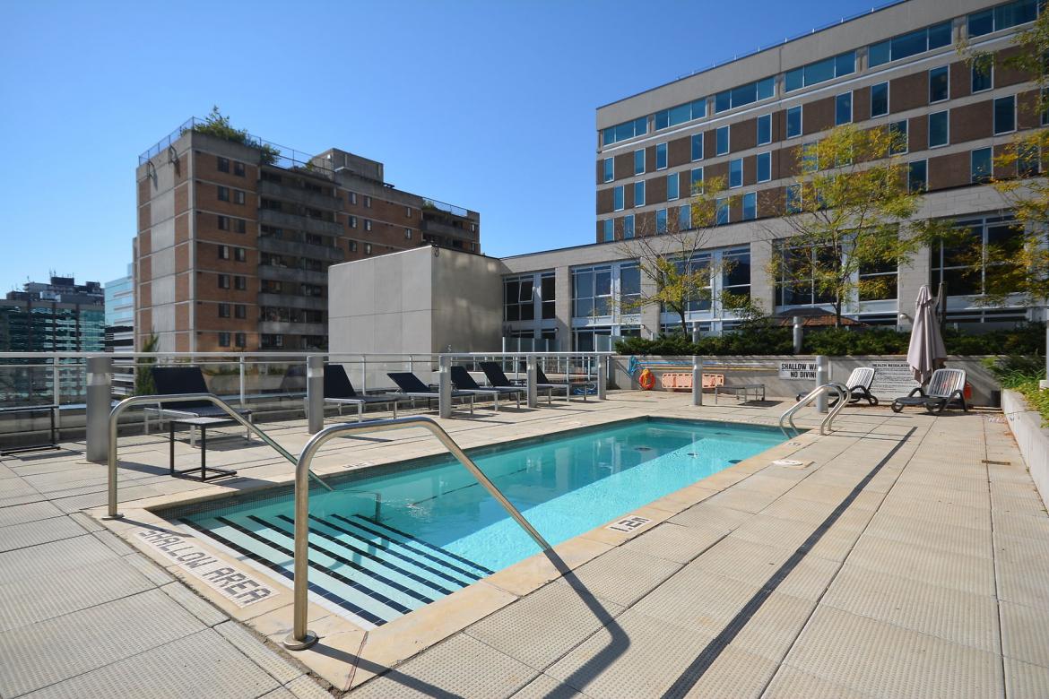 324 Laurier Ave #1709 35