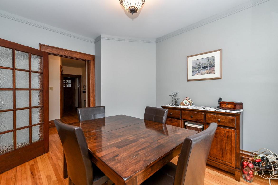 117 RUSSELL AVE 12