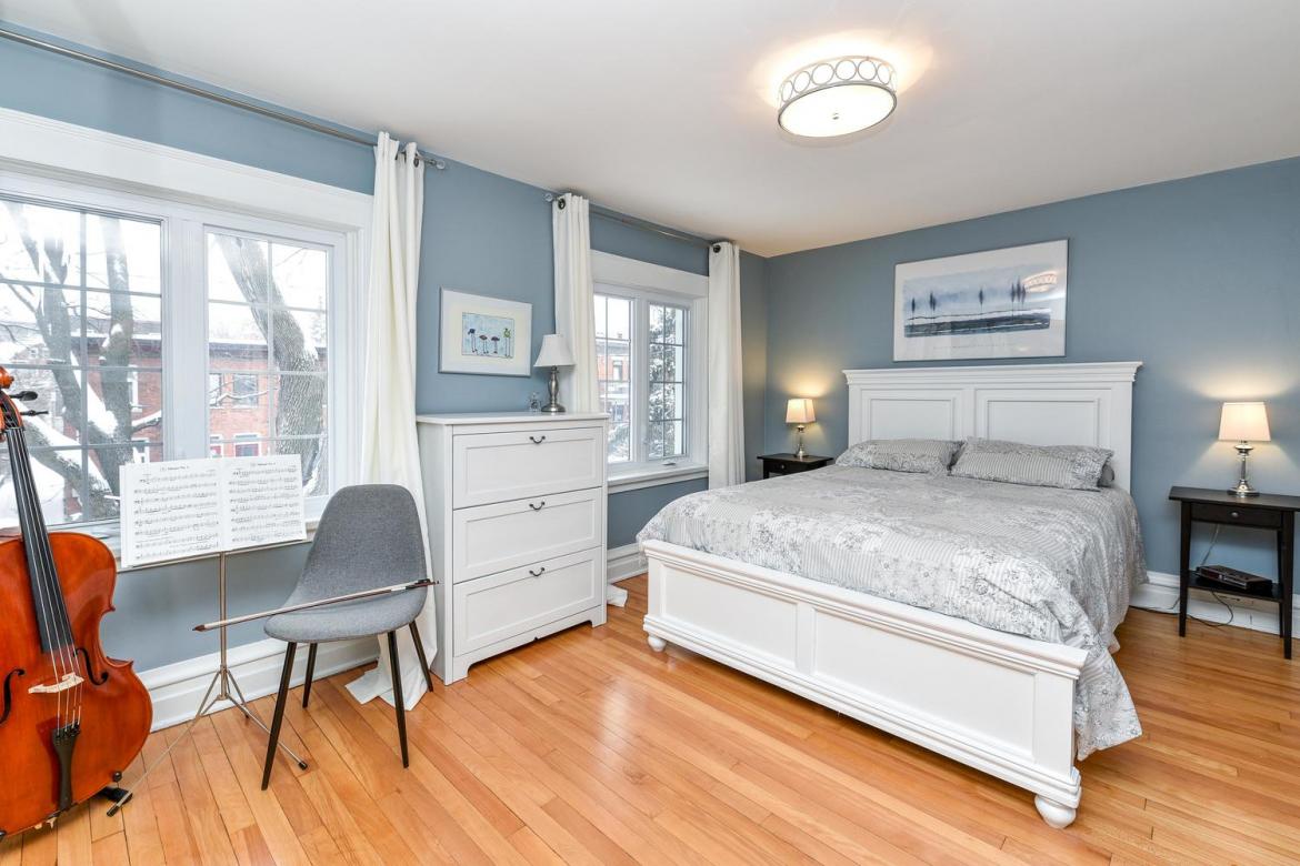 117 RUSSELL AVE 22