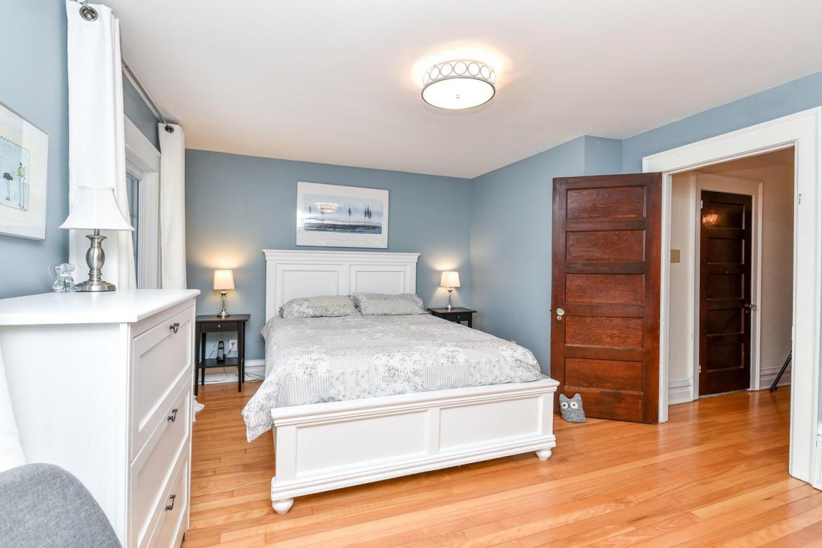 117 RUSSELL AVE 24