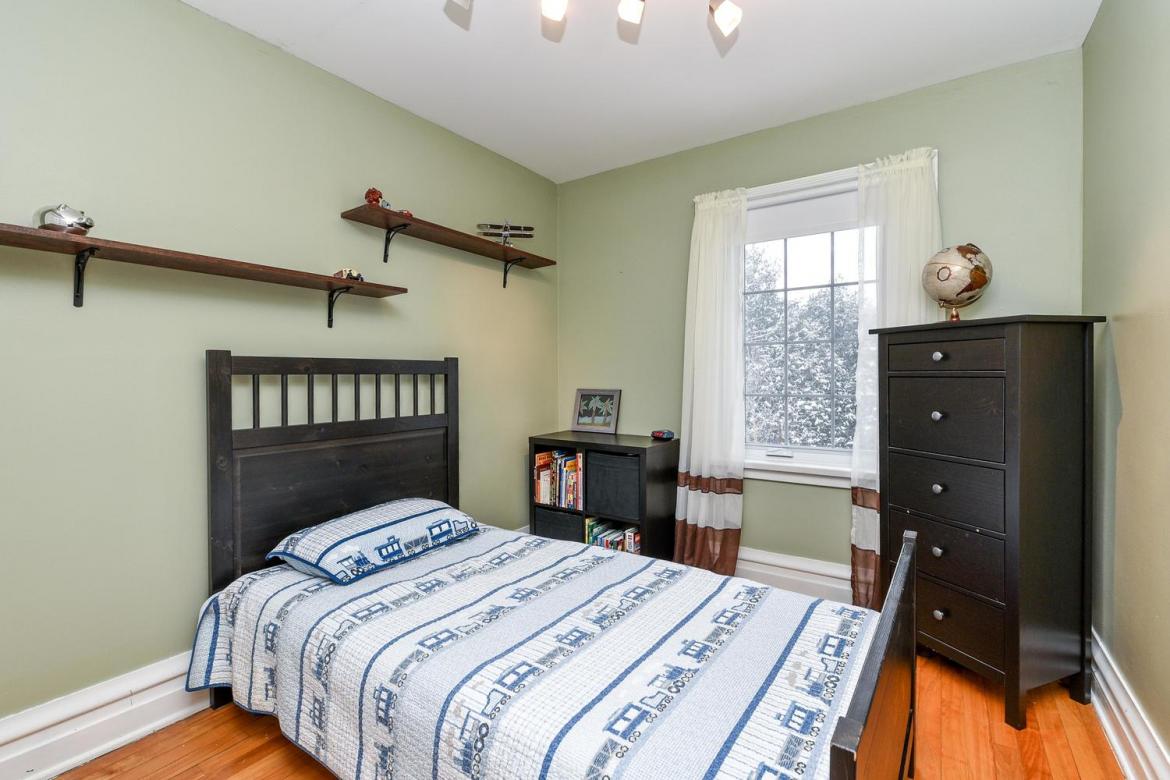 117 RUSSELL AVE 27