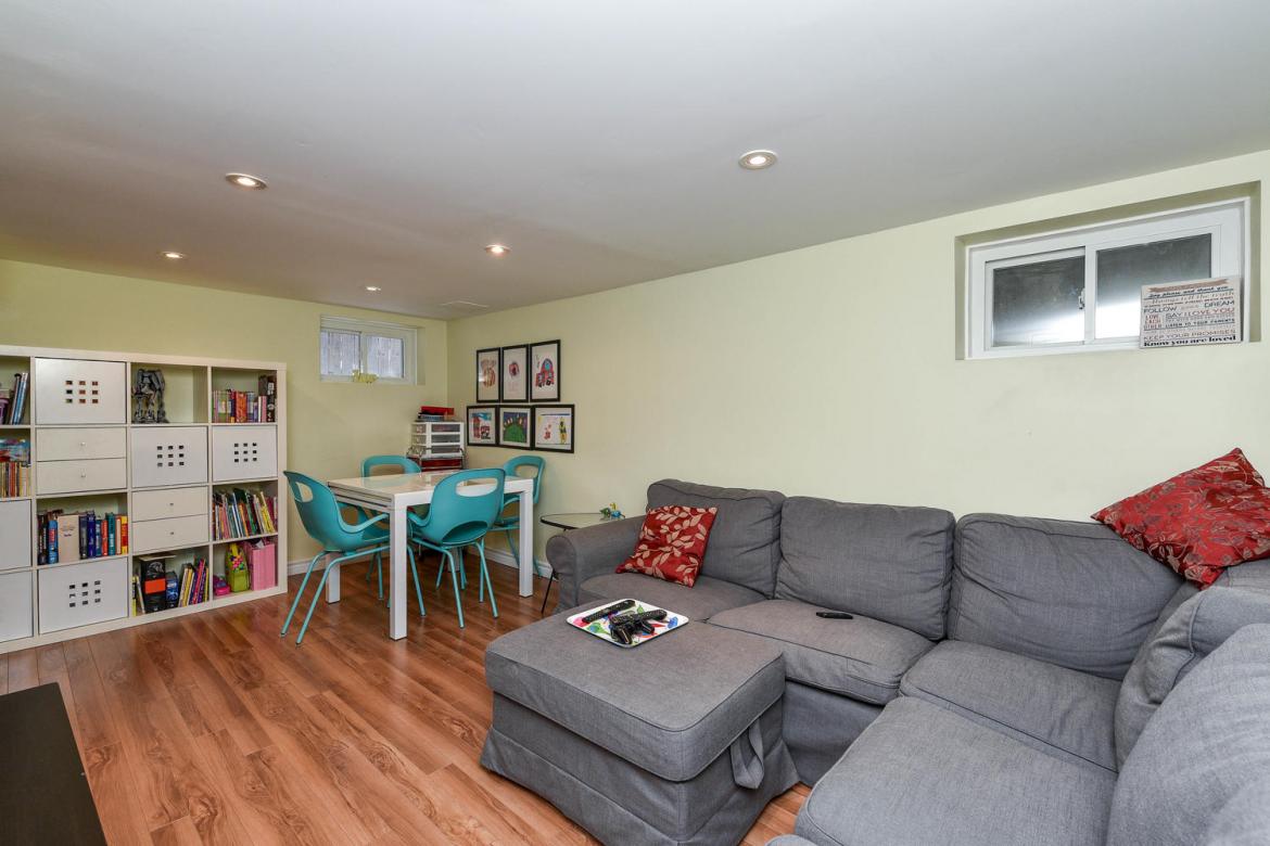 117 RUSSELL AVE 34