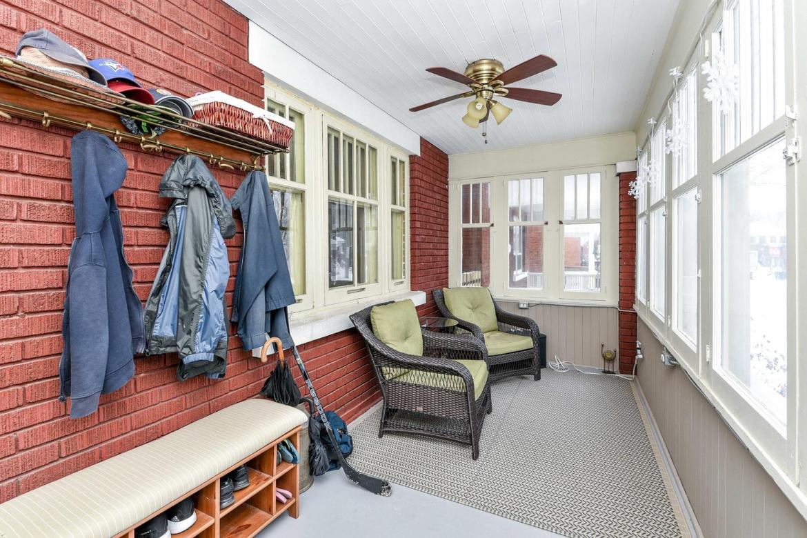 117 RUSSELL AVE 38