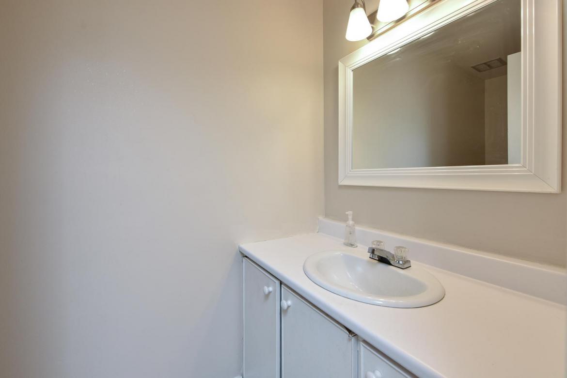 167 Thistledown Court 10