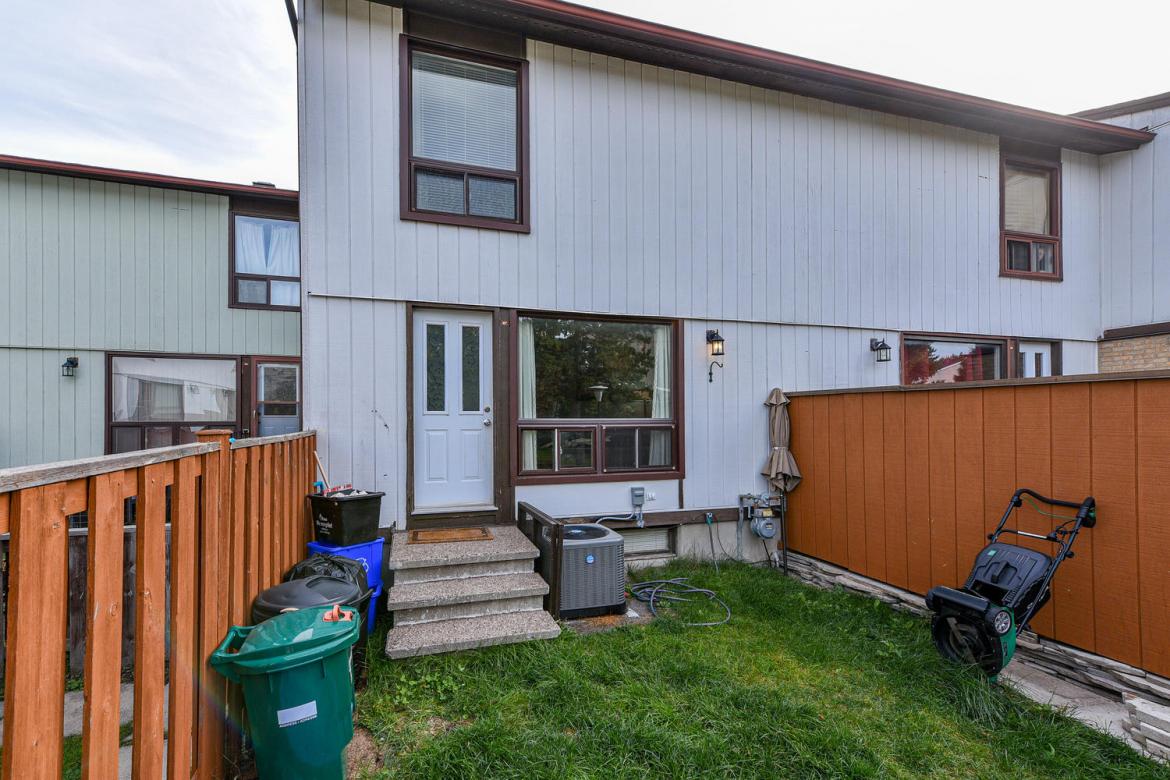 167 Thistledown Court 31