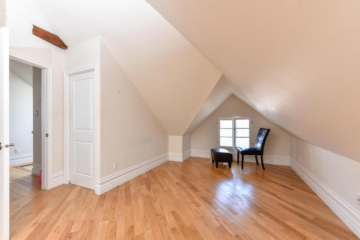 17 Marlborough Ave 25