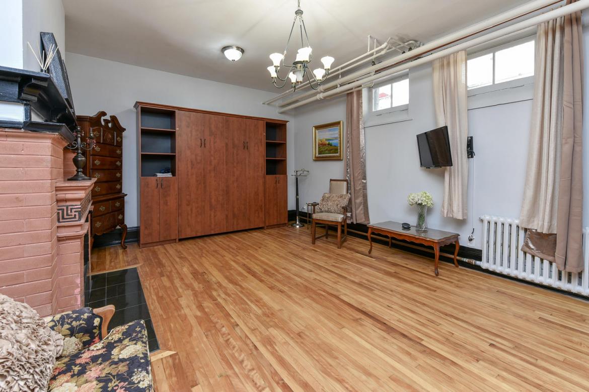 17 Marlborough Ave 35