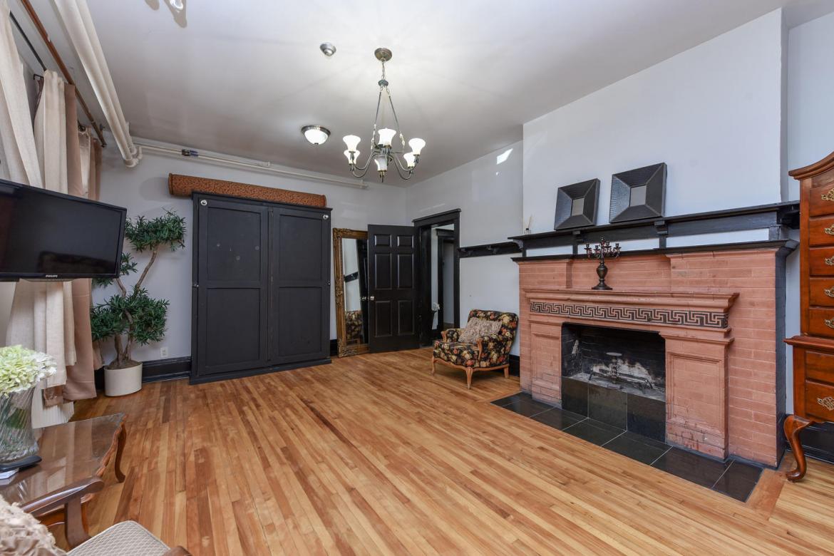 17 Marlborough Ave 36