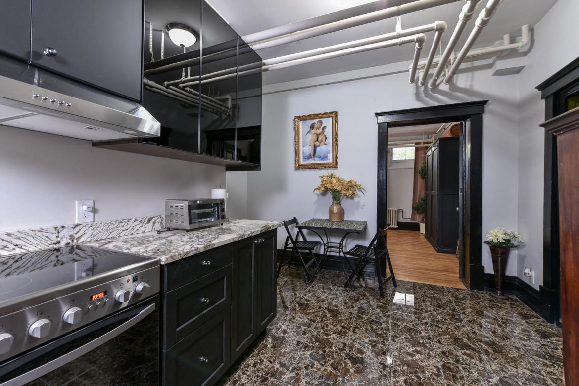 17 Marlborough Ave 43