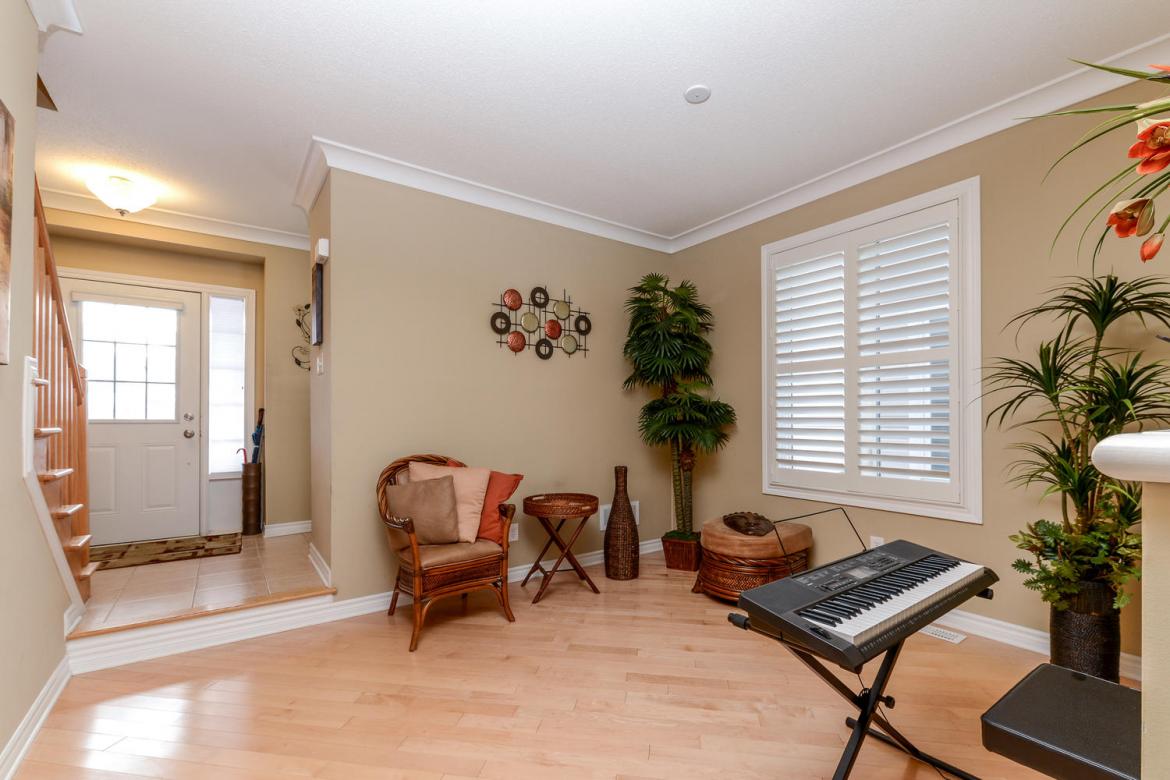 1783 Maple Grove 6