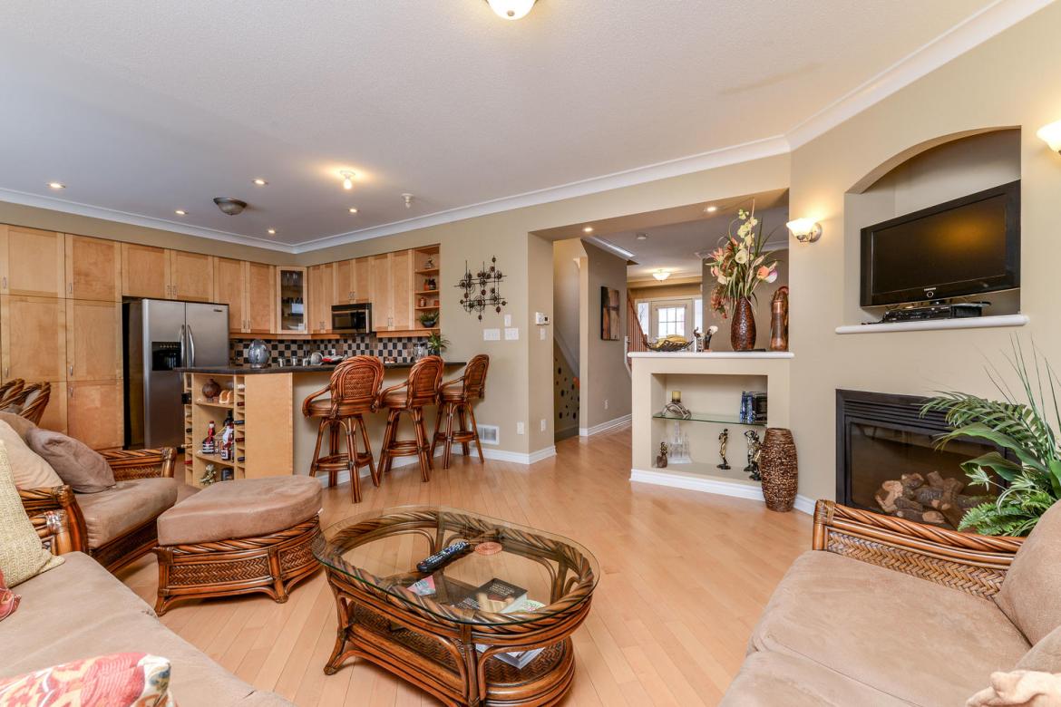 1783 Maple Grove 13