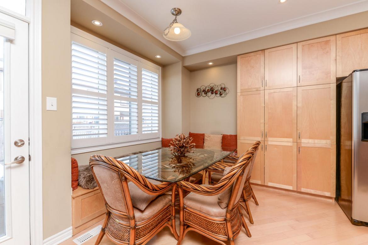 1783 Maple Grove 20