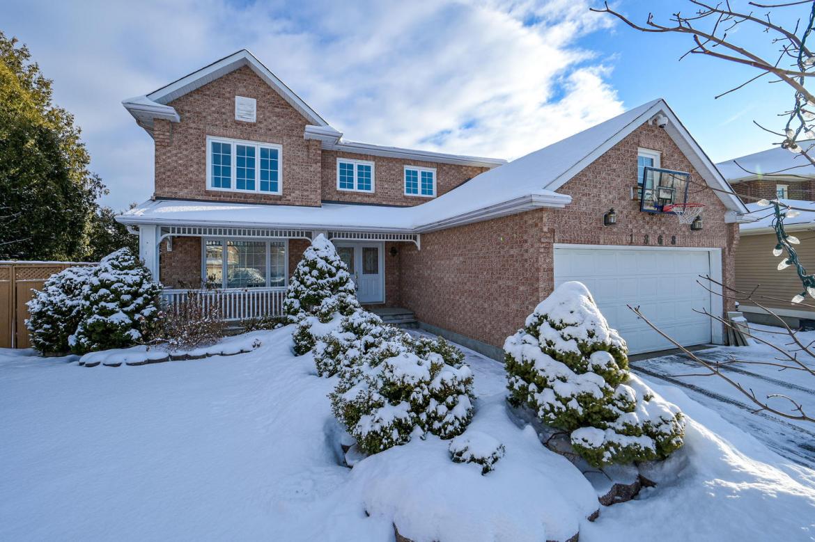 1868 Robinwood Pl 48