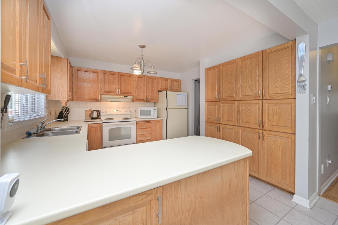 1868 Robinwood Pl 30