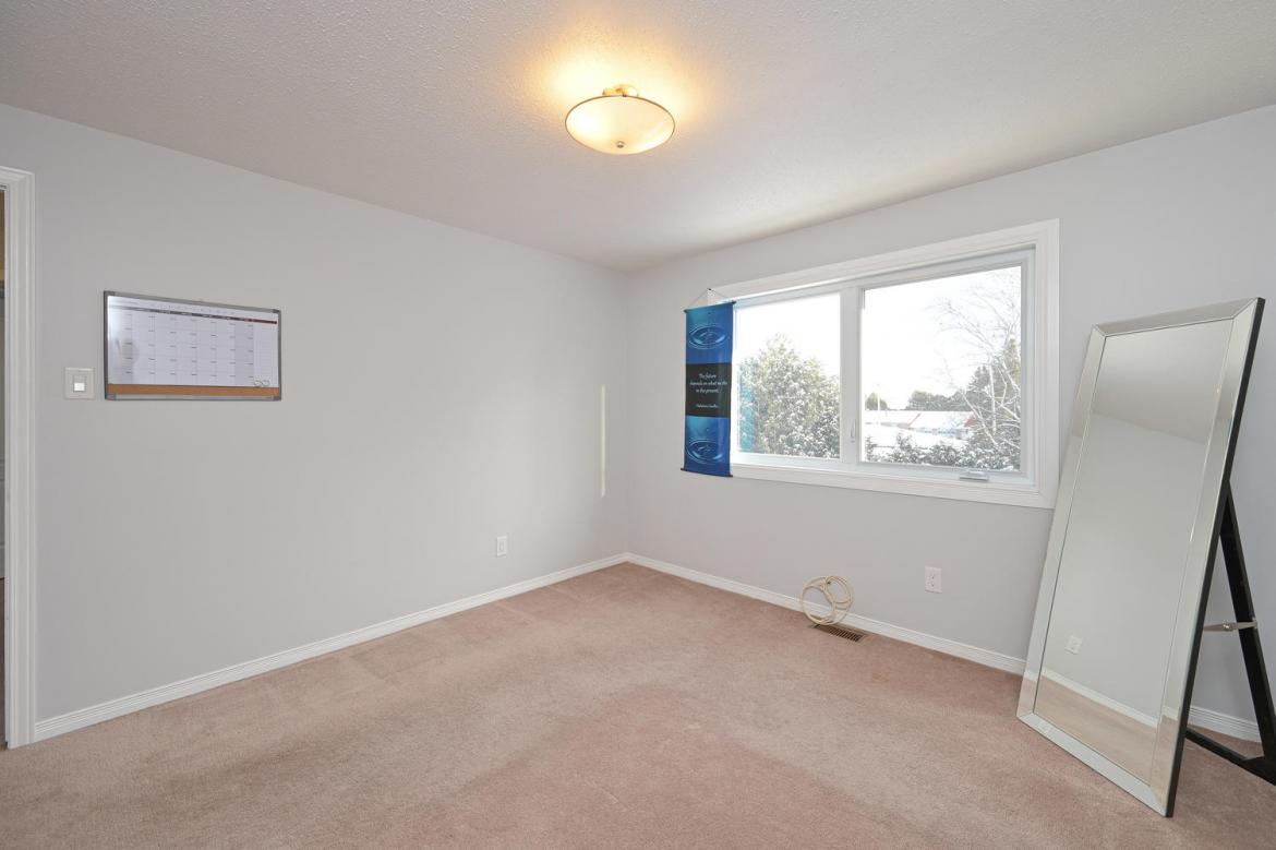 1868 Robinwood Pl 17