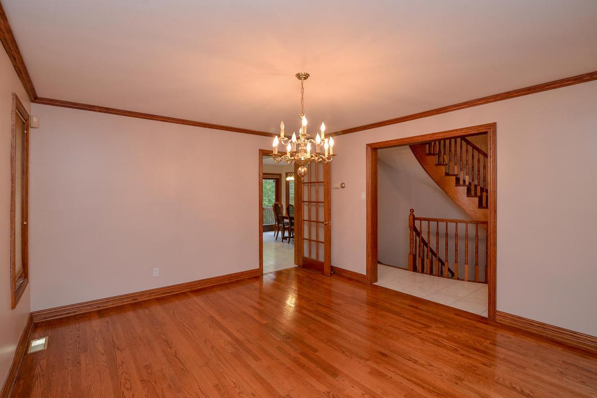 1870 Rosebella Ave 51