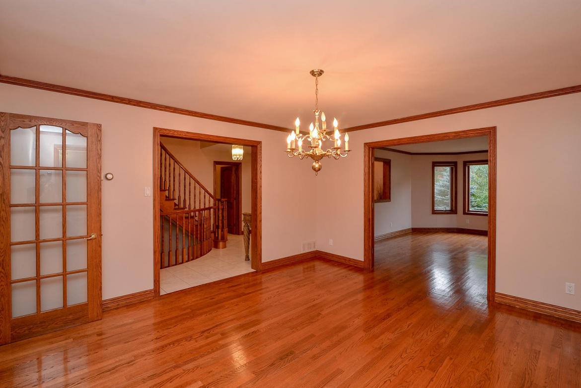 1870 Rosebella Ave 50