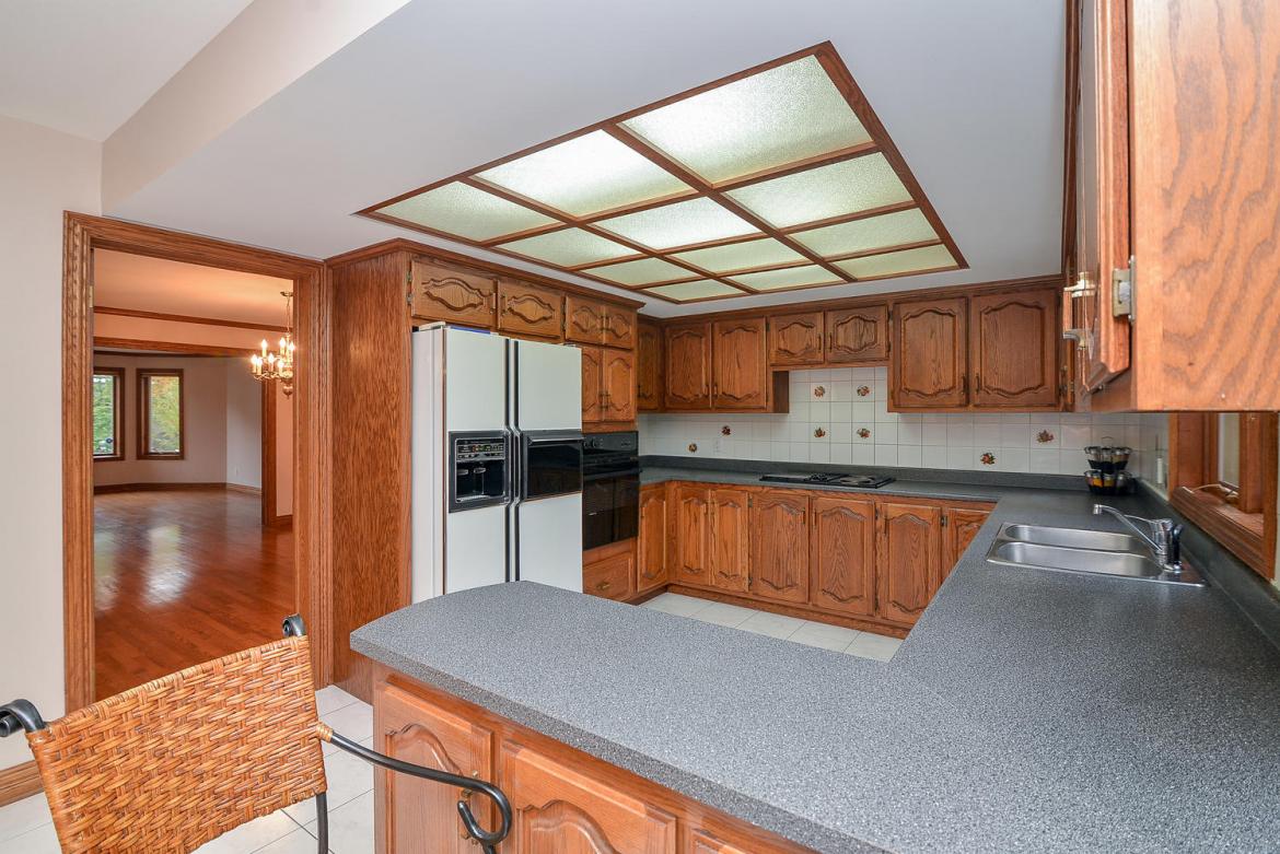 1870 Rosebella Ave 39