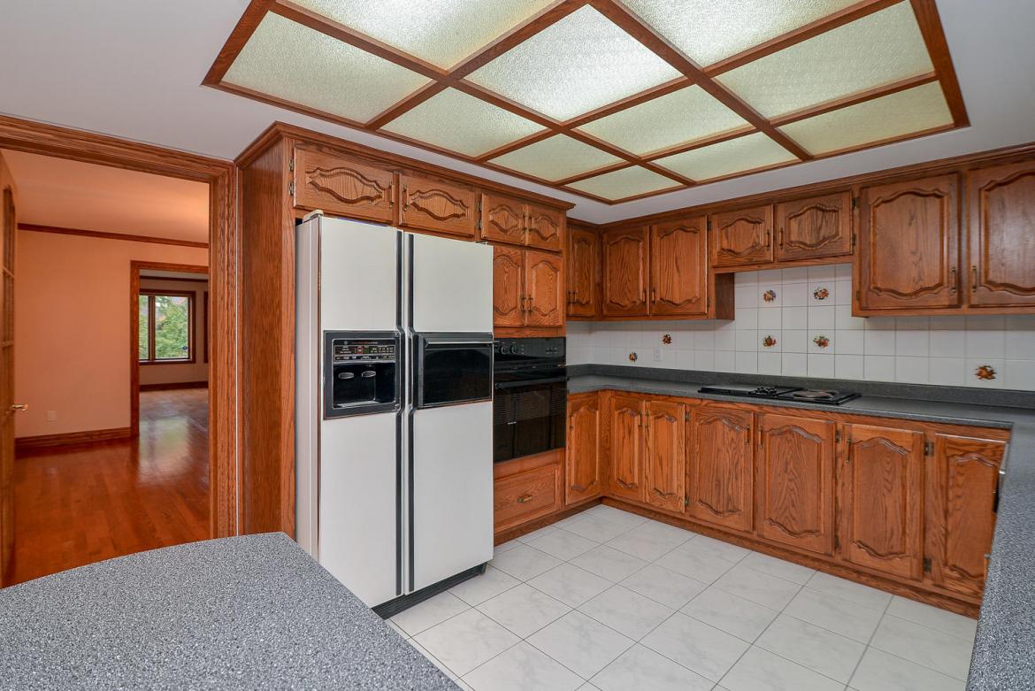 1870 Rosebella Ave 38