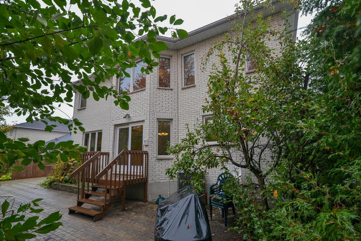 1870 Rosebella Ave 2