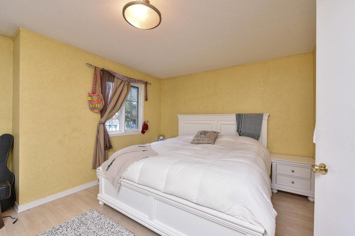 2050 Avenue P 24