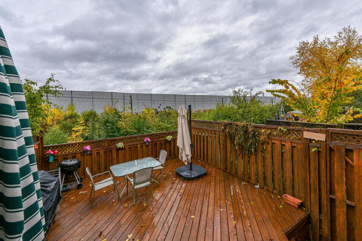 2050 Avenue P 14