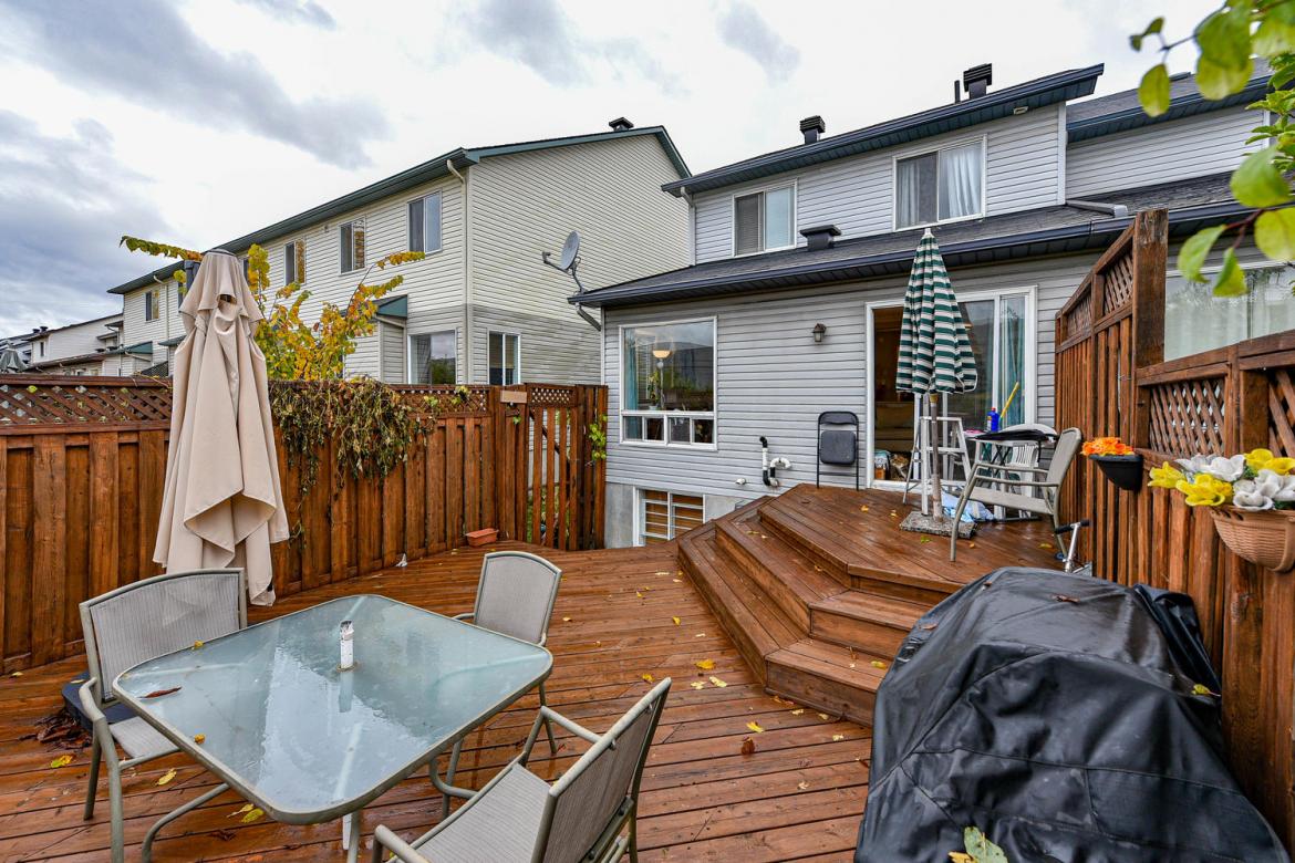 2050 Avenue P 10