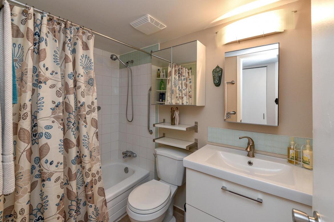 270 Lorry Greenburg Drive #204 6