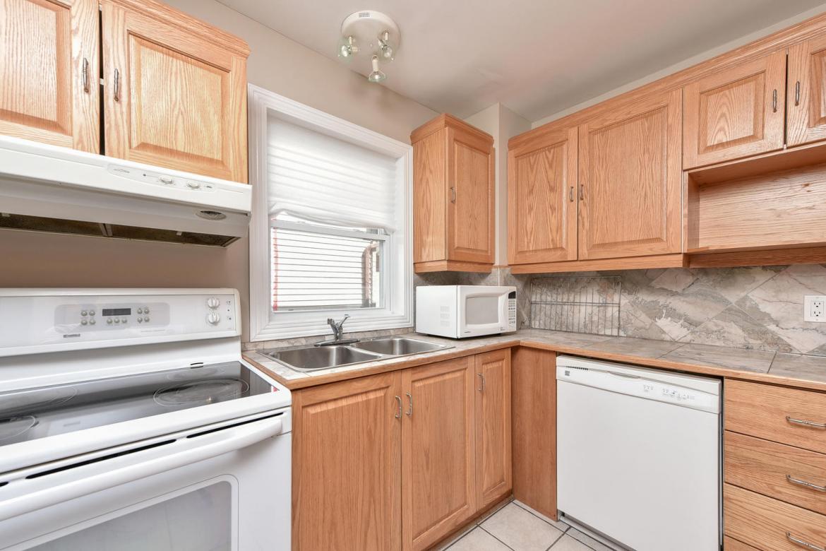 31 Brando Cres 18