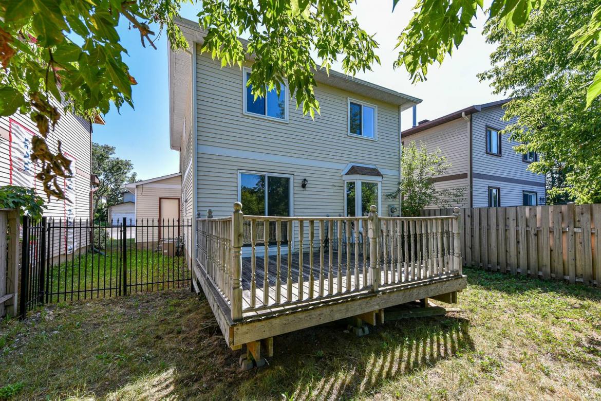 31 Brando Cres 37