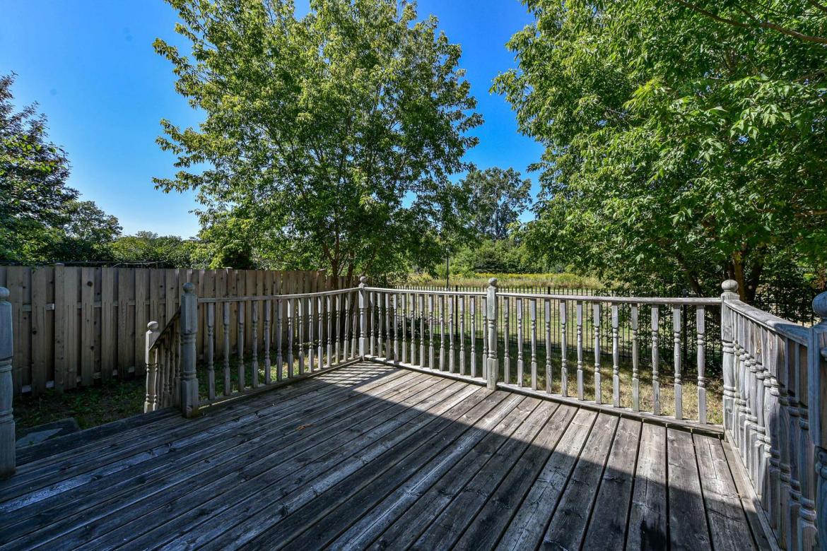 31 Brando Cres 44