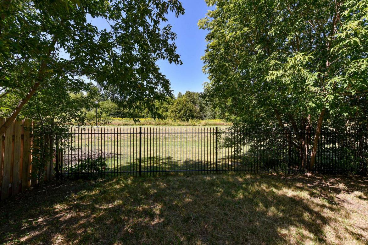 31 Brando Cres 45