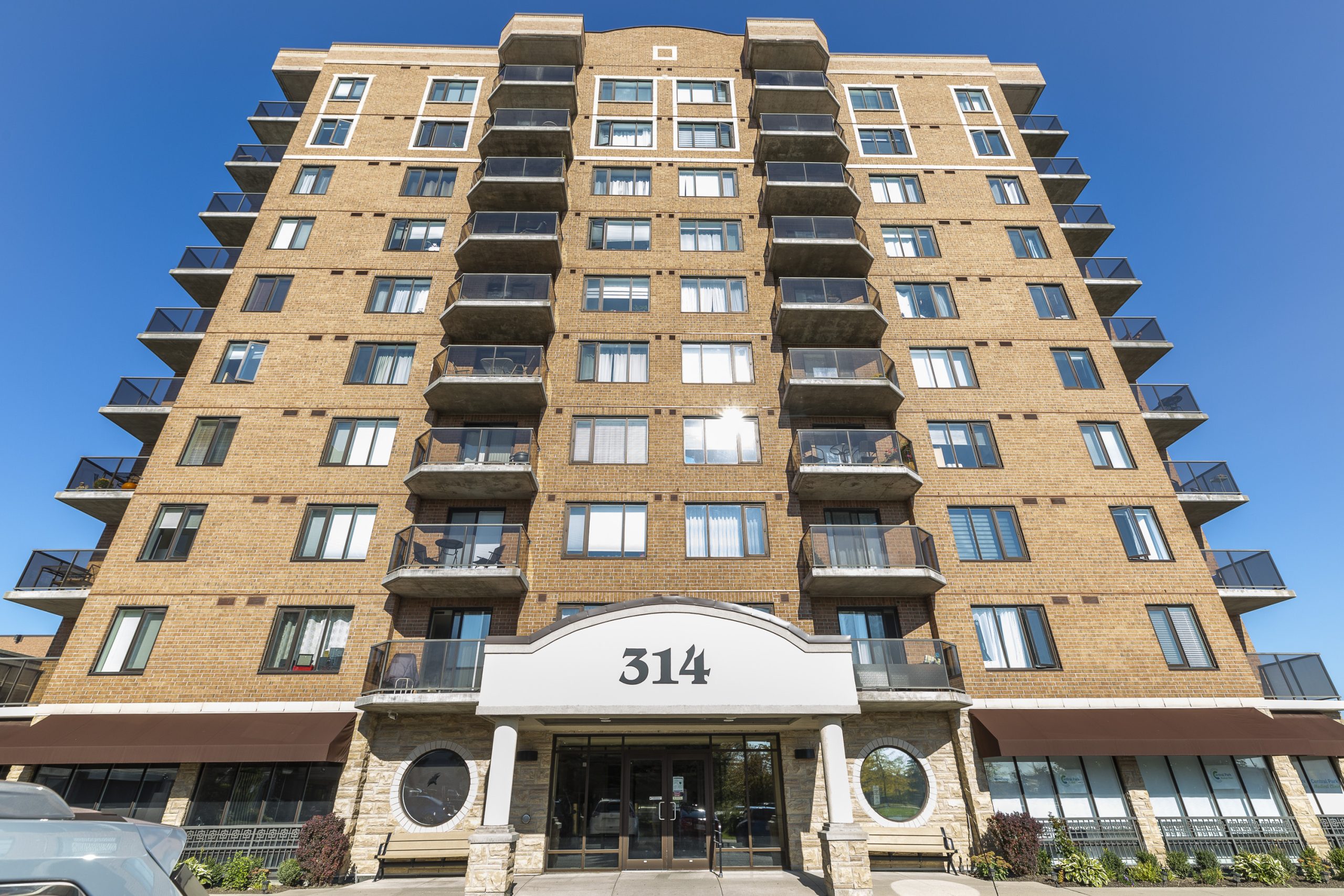 314 Central Park Drive #101