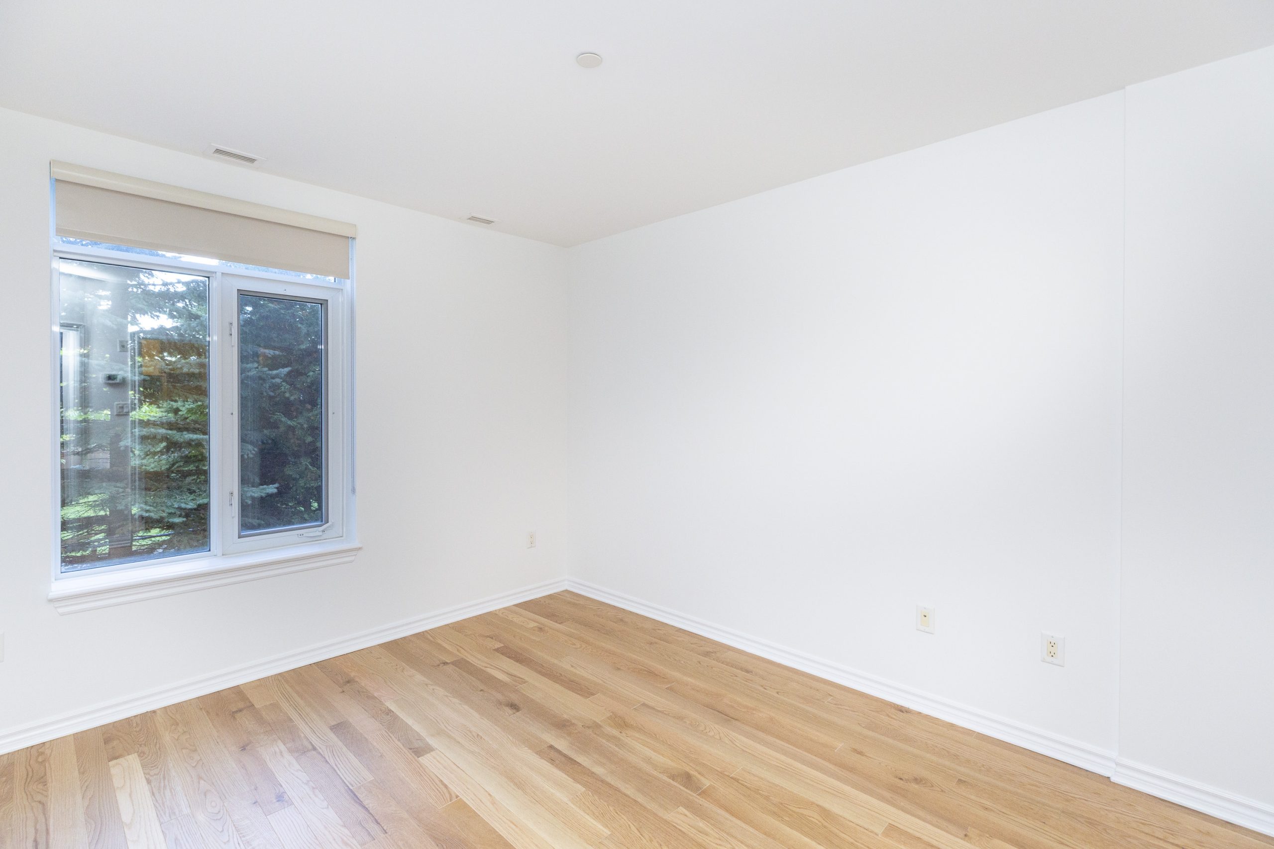 314 Central Park Drive 8