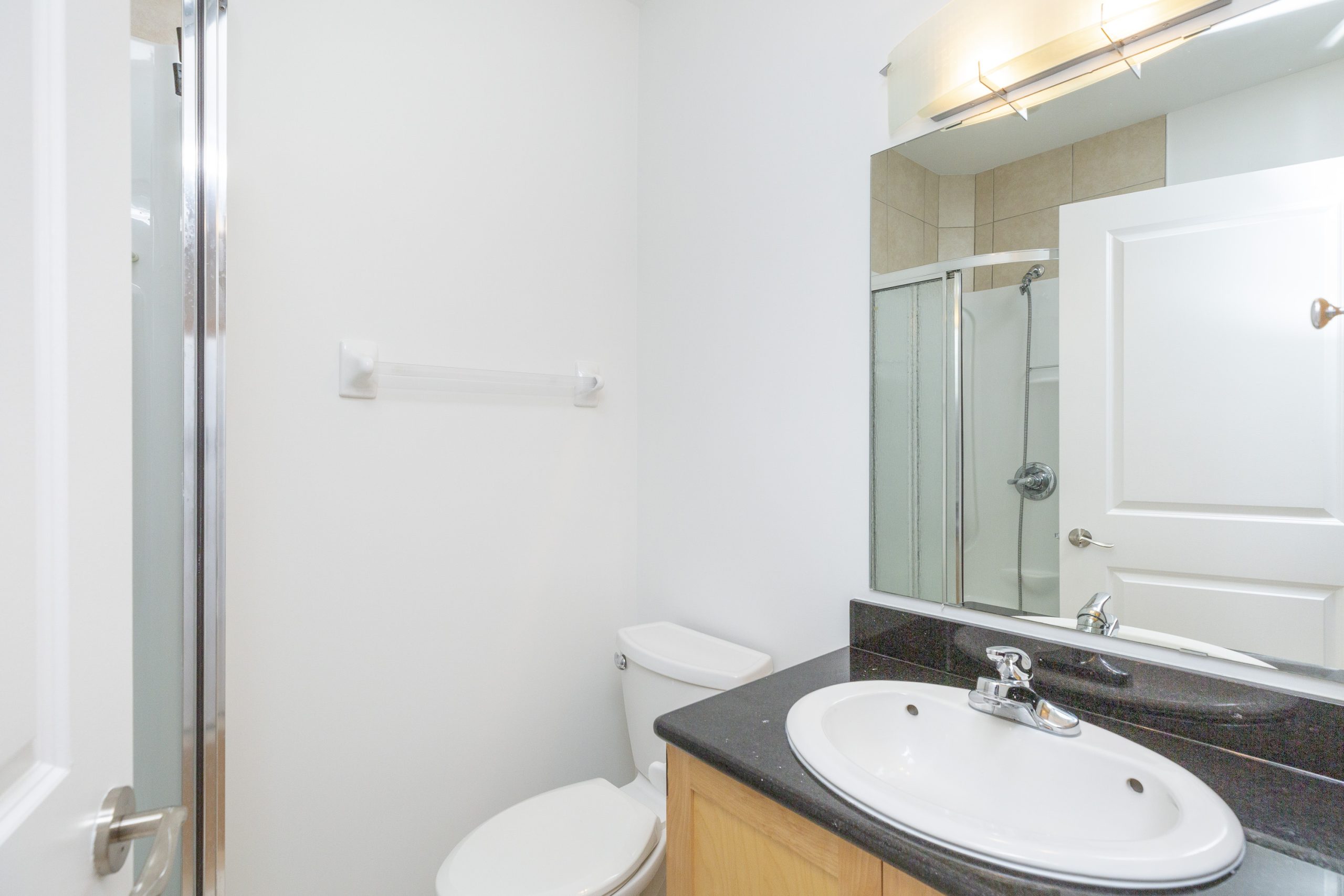 314 Central Park Drive 17