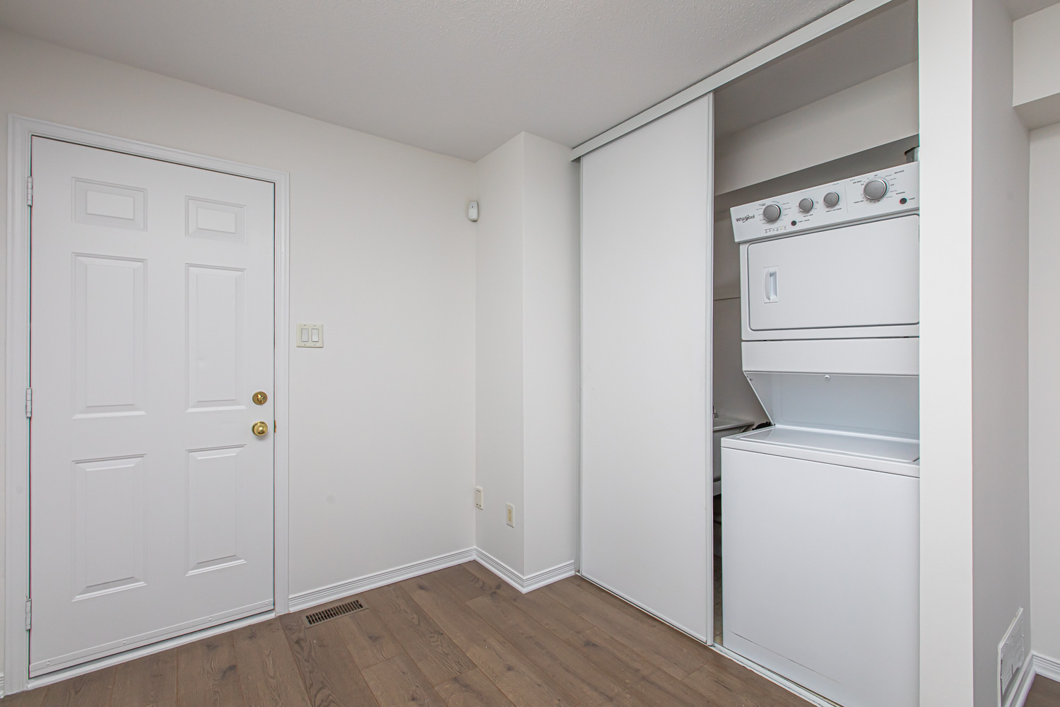 107 Fordham Pvt 21